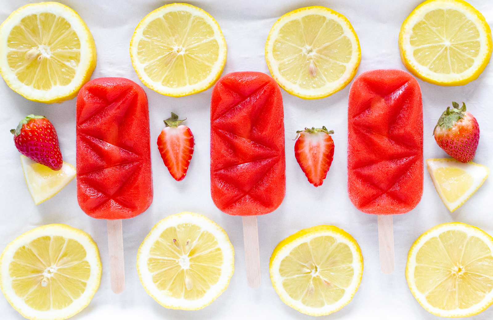 easy-strawberry-lemonade-popsicles-3-row-overlay-ch-yuzuberry