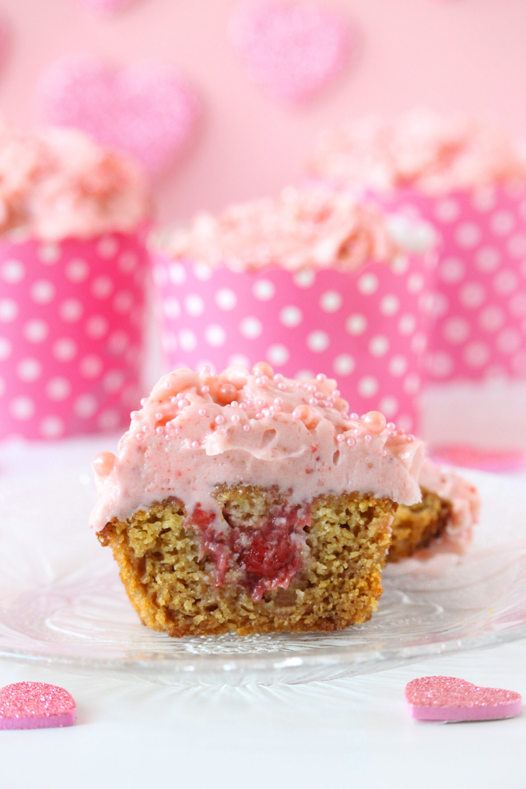 vanilla-strawberry-cupcakes-closeup-inside-filling